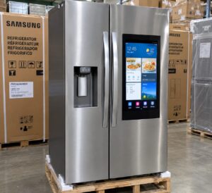 Smart refrigerators with touchscreen